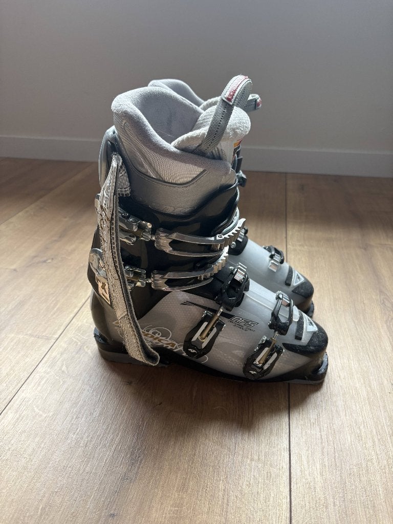 Nordica Sportmachine skischoenen— maat 27 (EU 42), Sport en Fitness, Skiën en Langlaufen, Ophalen, 160 tot 180 cm, Schoenen, Zo goed als nieuw