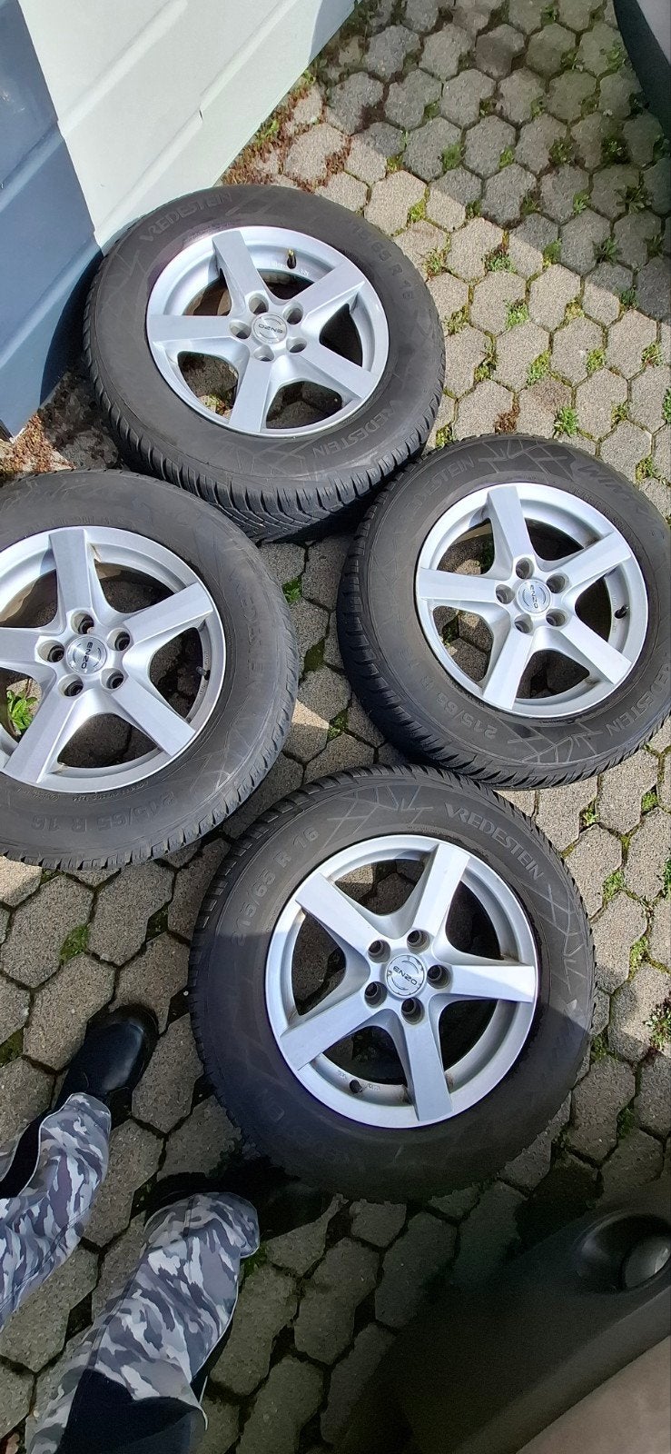 Vredestein winterbanden Nissan Quashqai, Auto-onderdelen, Banden en Velgen, Ophalen, 215 mm, 16 inch, Banden en Velgen