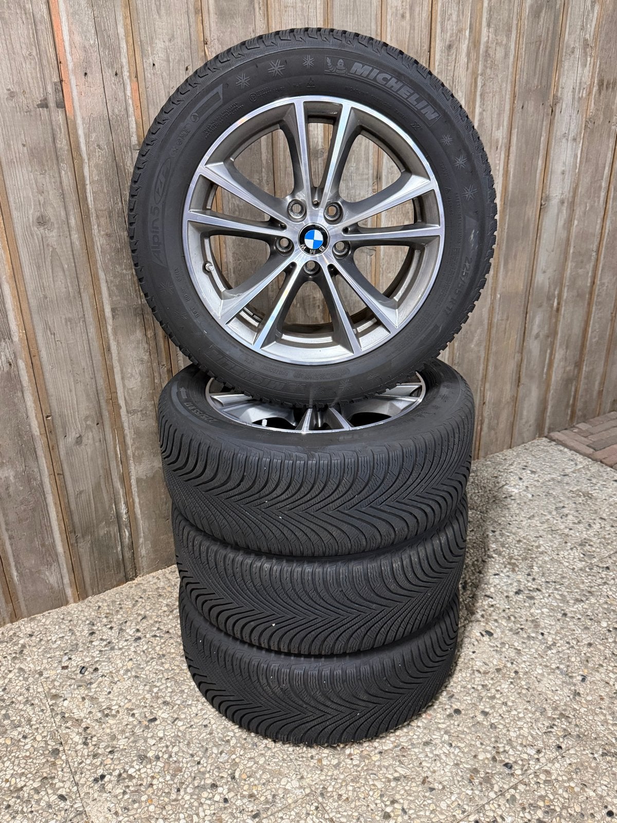 BMW X1/X2 Winterset - 225/55 R17 Michelin Alpine 5, Auto-onderdelen, Gebruikt, Banden en Velgen, 17 inch, Personenwagen
