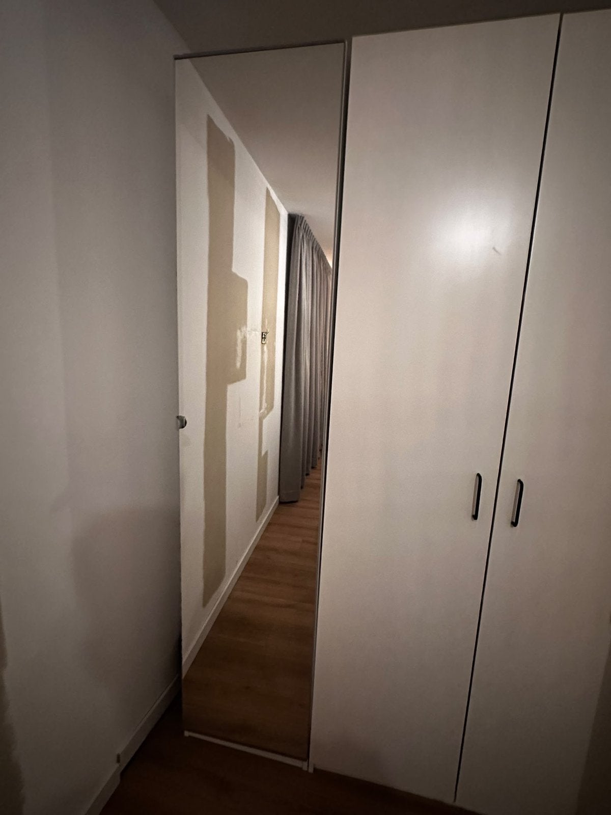 IKEA spiegeldeur 50 x 229 cm, Huis en Inrichting, Ophalen, 200 cm of meer, 50 tot 100 cm, Zo goed als nieuw