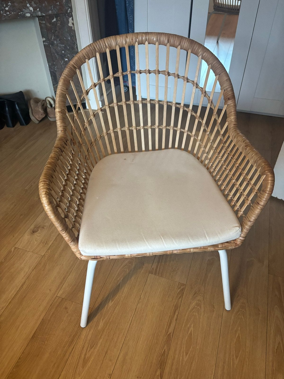 IKEA Nilsrove rotan stoel met kussen, Huis en Inrichting, Ophalen, Gebruikt, Bruin, Riet of Rotan