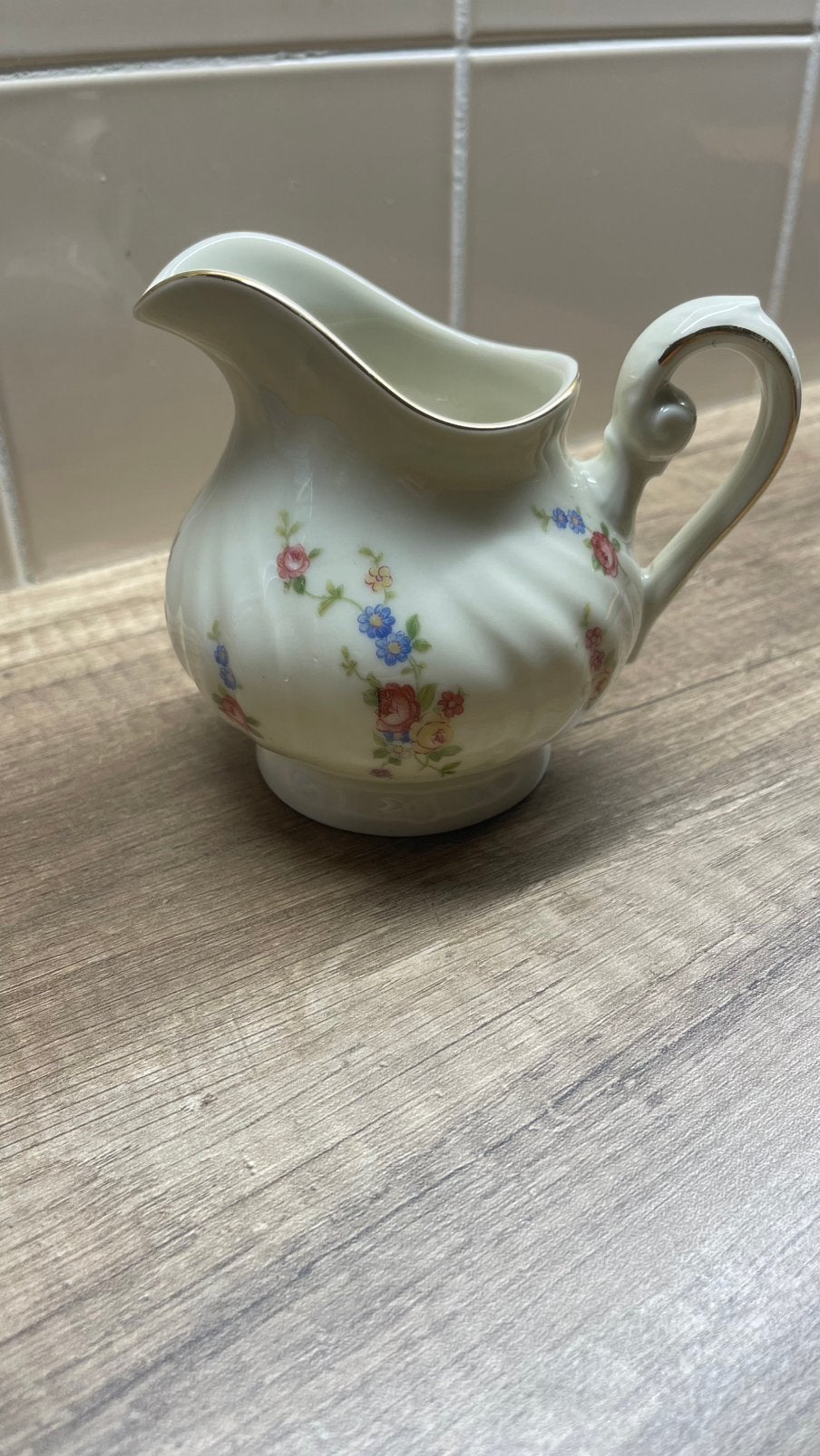 porseleine melkkannetje, Ophalen of Verzenden