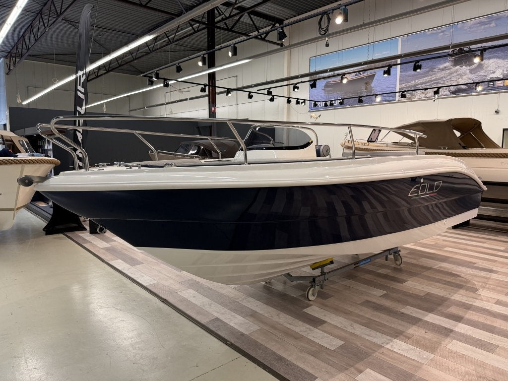 Eolo 590 open / Vrije motor keuze  /  Showroom model  2026!, Niet ingevuld, Niet ingevuld, Niet ingevuld