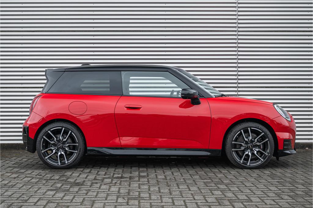 MINI Hatchback Cooper SE / John Cooper Works / Pakket L / 18, Zwart, Met garantie (alle), 4 stoelen, Leder en Stof