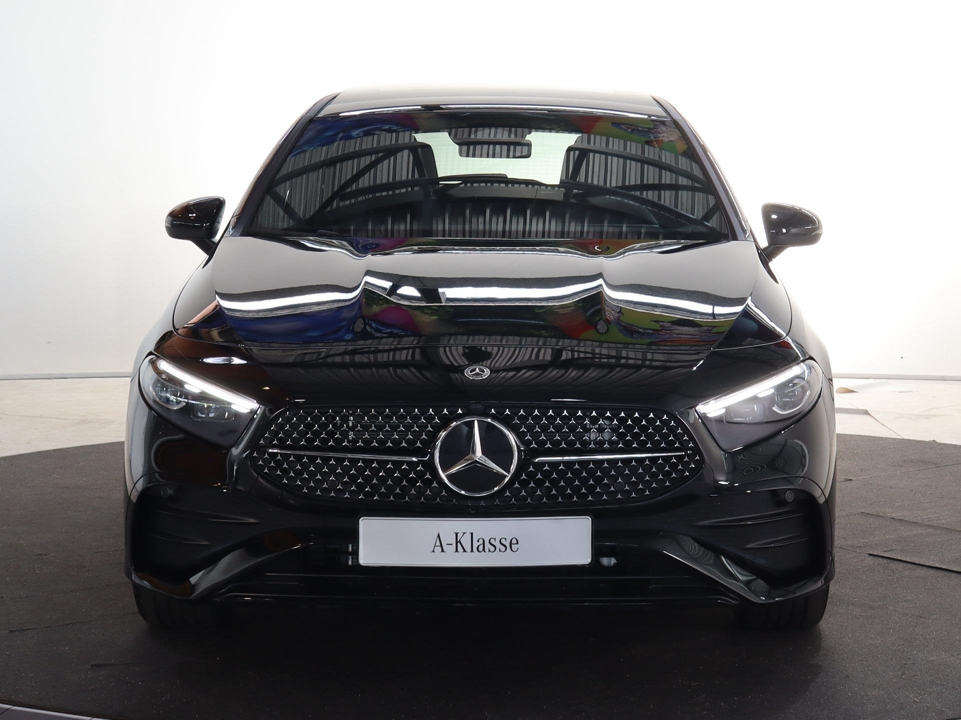 Mercedes-Benz A-klasse 250 e Business Solution AMG | Panoram, Auto's, Dealer onderhouden, Gebruikt, 4 cilinders, Zwart