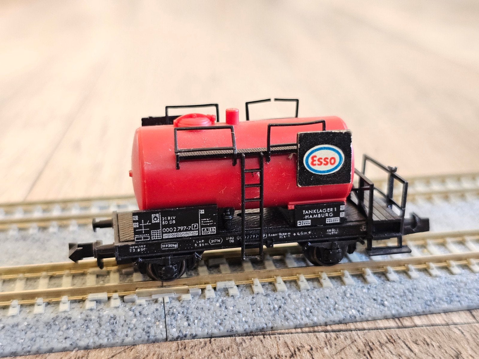 Modeltrein N spoor Esso tankwagon, Ophalen of Verzenden, Gebruikt, Wagon, Overige merken