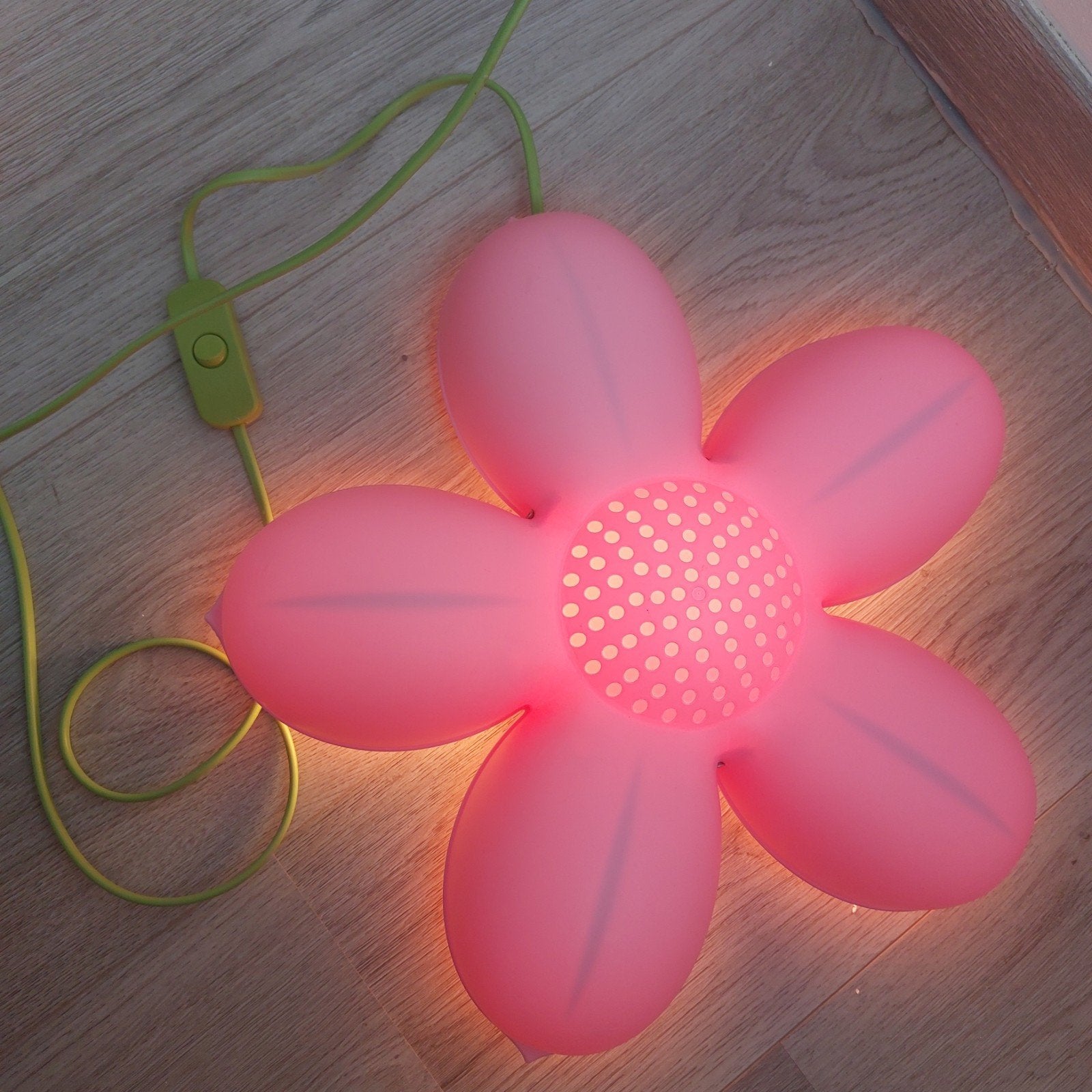Ikea lamp, Ophalen