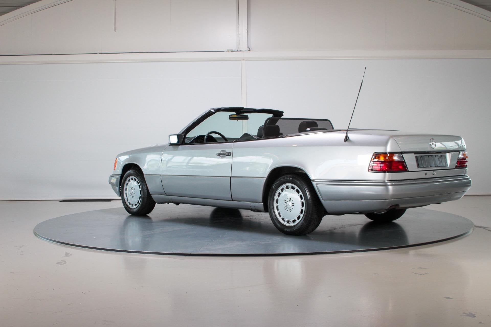 1994 Mercedes-Benz W124 E200 Cabriolet | 3 Eigenaren, foto 5