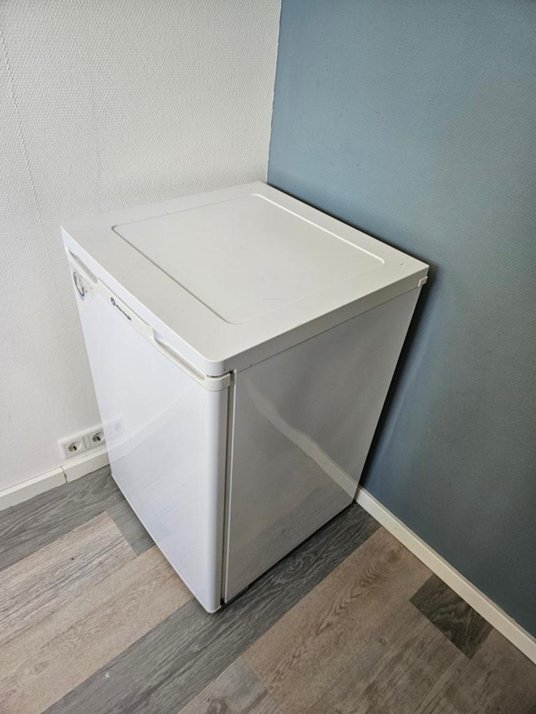 Tafelkoelkast met vriesvak A++, Witgoed en Apparatuur, Gebruikt, Energieklasse A of zuiniger, 45 tot 60 cm, Met vriesvak