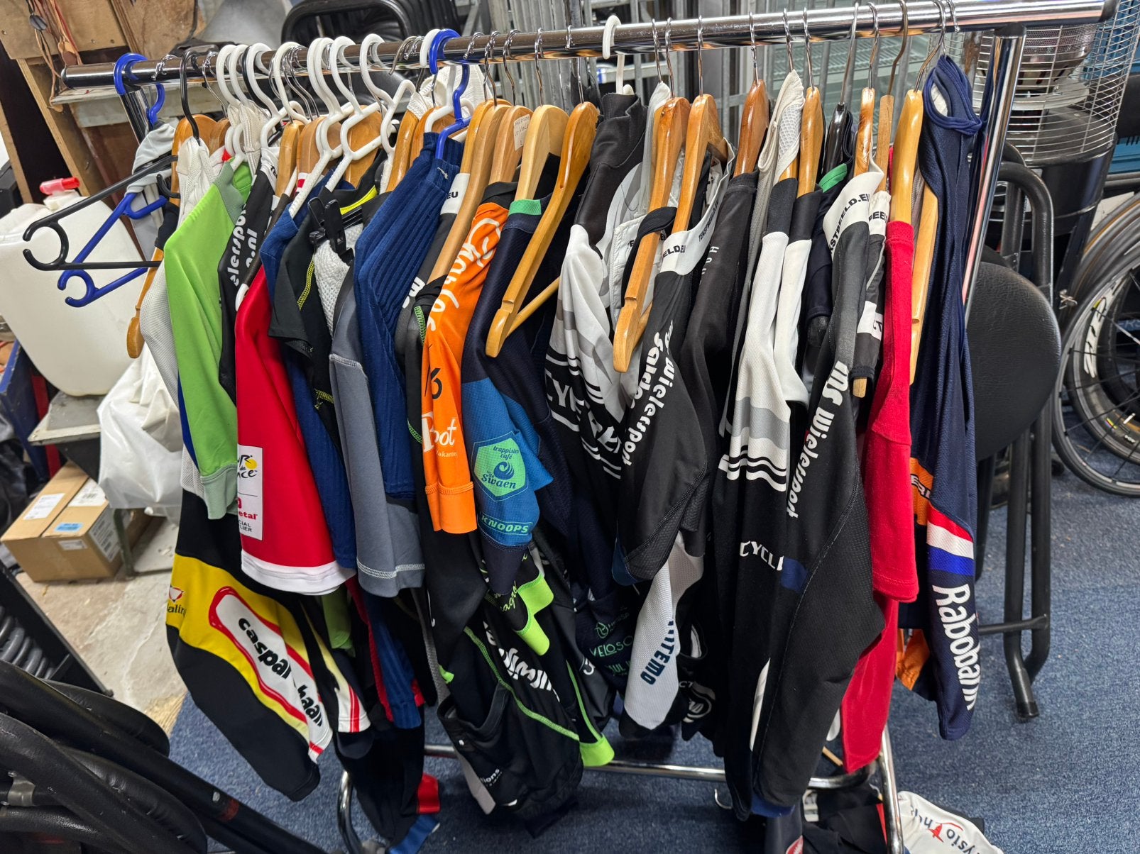 Wielren kleding, Ophalen, Nieuw