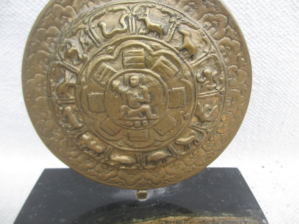 Vintage Tibetaans Dierenriem Kalender messing, Tibet, 20 cm, Op standaard, Ophalen of Verzenden