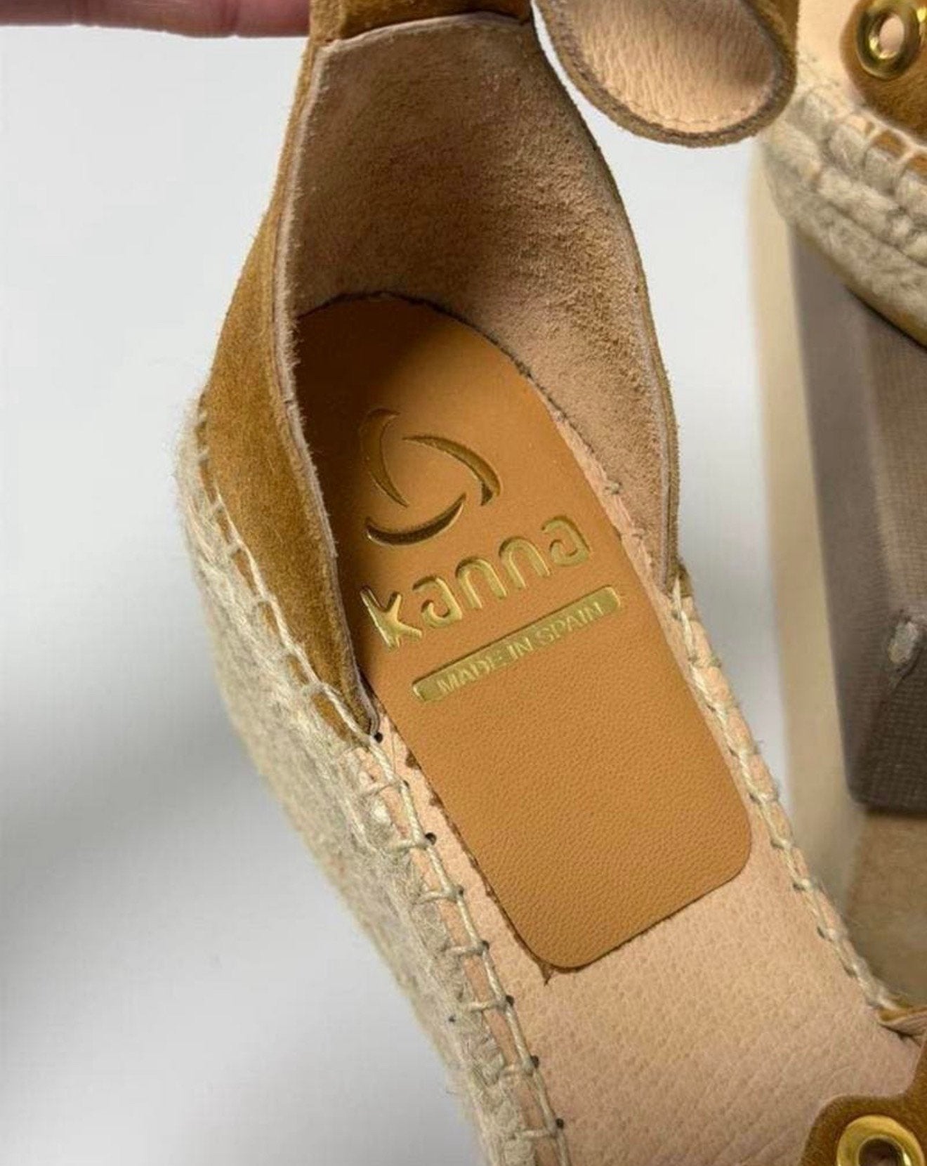 Kanna Espadrilles Sleehak Suède Camel Beige Maat 37 NIEUW, Beige, Nieuw, Ophalen of Verzenden, H