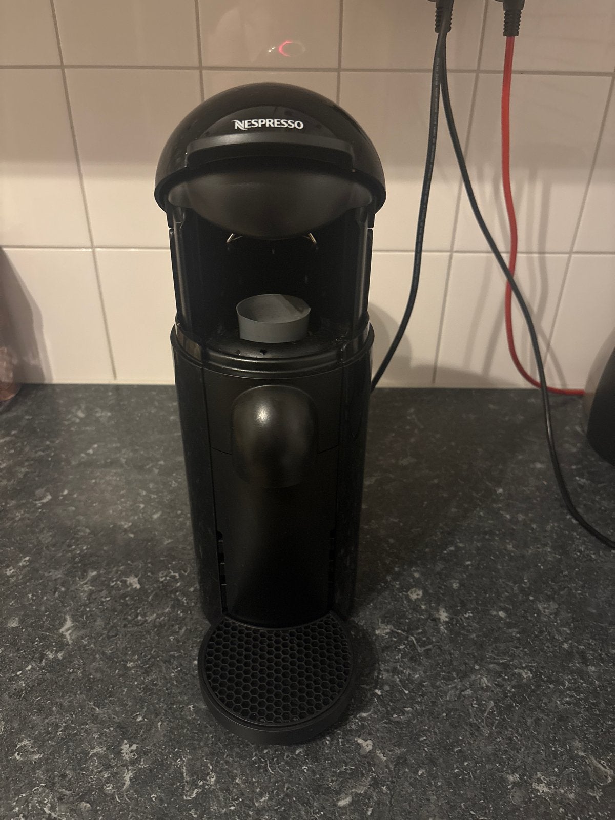 Nespresso koffiezetapparaat met automatische klep