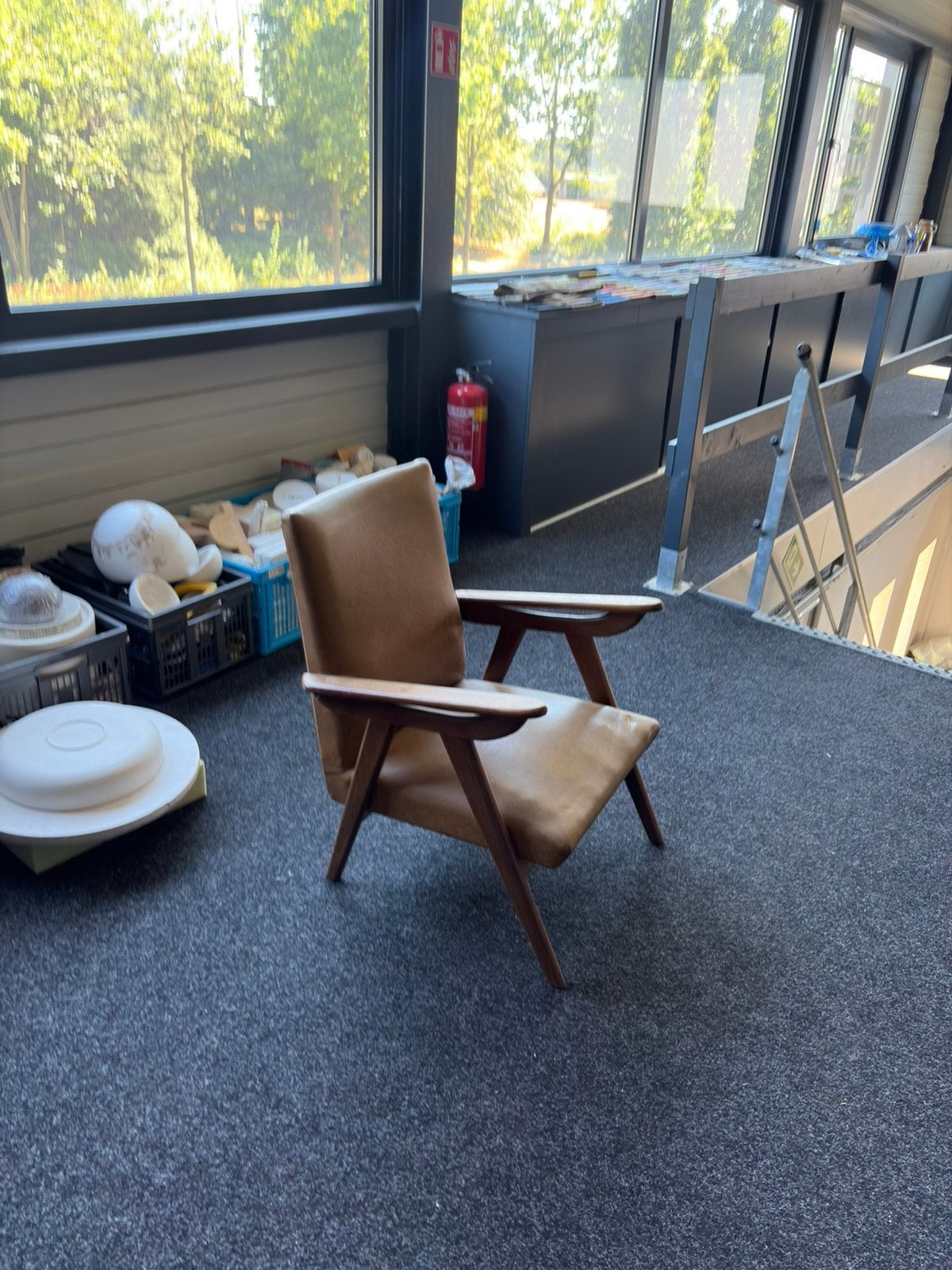 Vintage fauteuil teakhout, Ophalen, 75 tot 100 cm, Zo goed als nieuw, 50 tot 75 cm