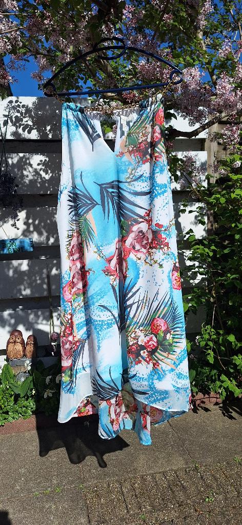 Vrolijke zomerjurk, Kleding | Dames, Jurken, Ophalen of Verzenden, Zo goed als nieuw, Maat 42/44 (L), Knielengte