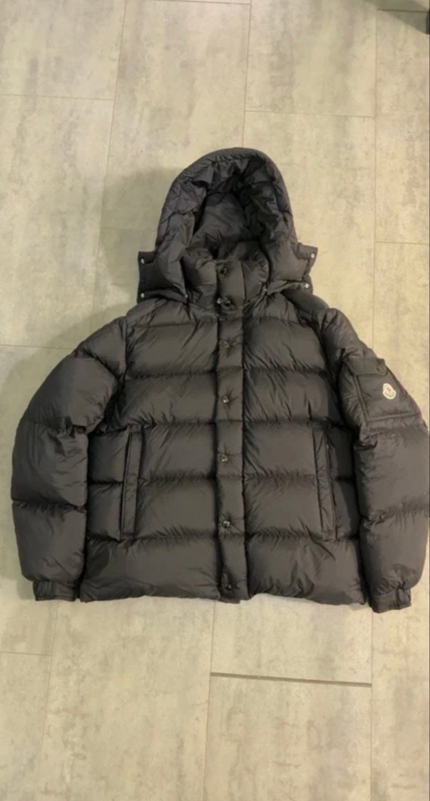 Moncler Maya Puffer Jacket Zwart - Maat 1 (S), Ophalen of Verzenden, Zo goed als nieuw, Maat 46 (S) of kleiner, Zwart