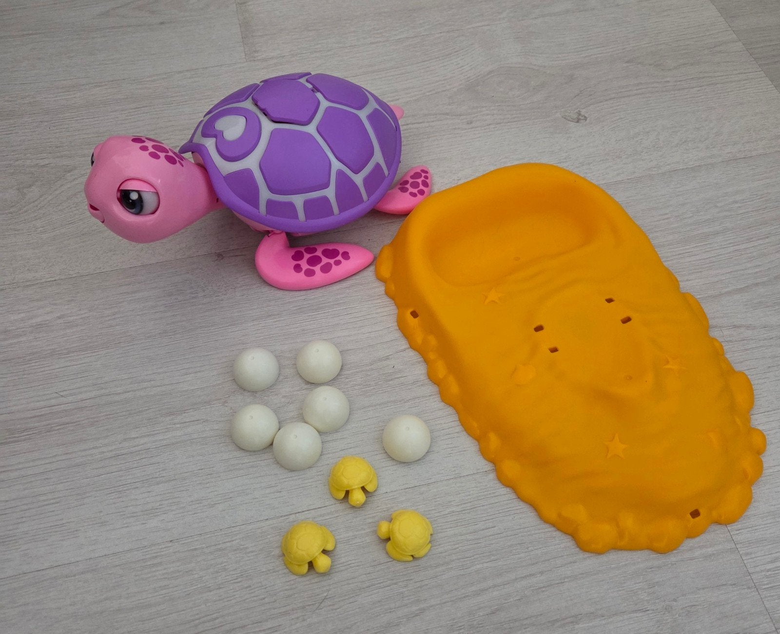 Little Live Pets Schildpad met baby's en eieren, Ophalen of Verzenden, Zo goed als nieuw, Jongen of Meisje