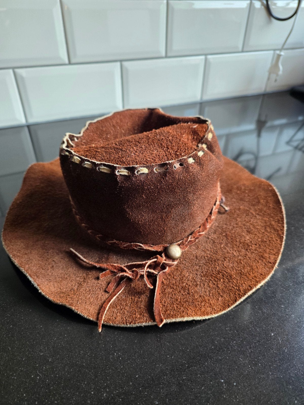 Schone leren cowboyhoed, Onbekend, Hoed, Gedragen, One size fits all