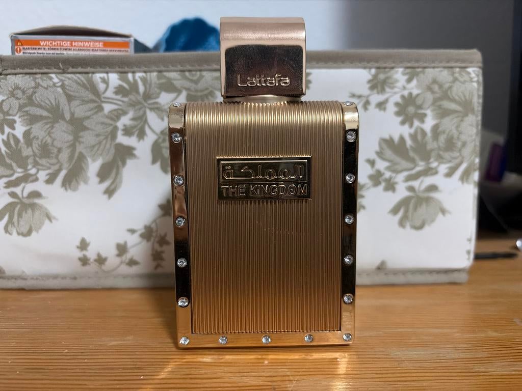 Lattafa The Kingdom parfum - 70/100ml, Ophalen, Zo goed als nieuw