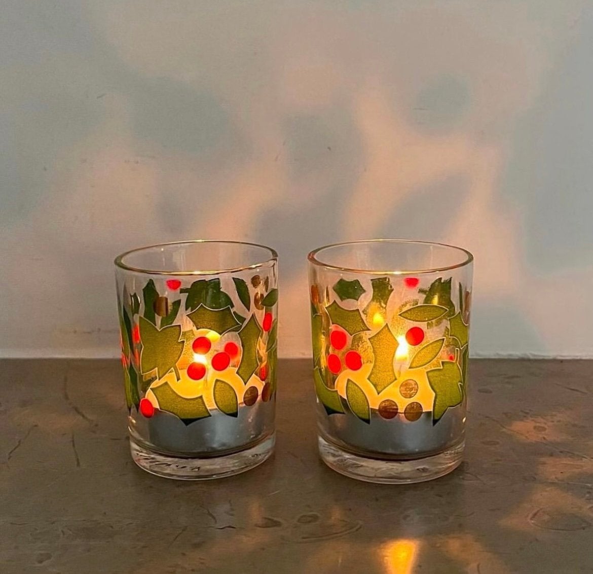 2x borrelglaasjes kerst theelichthouder hulst hulstblad glas, Ophalen