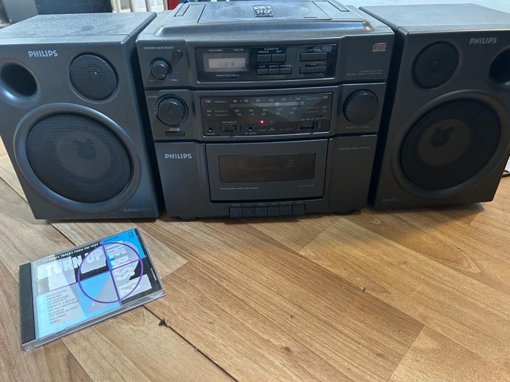 Hele mooie Philips Boombox tuner, cd en cassette, Audio, Tv en Foto, Radio's, Ophalen of Verzenden