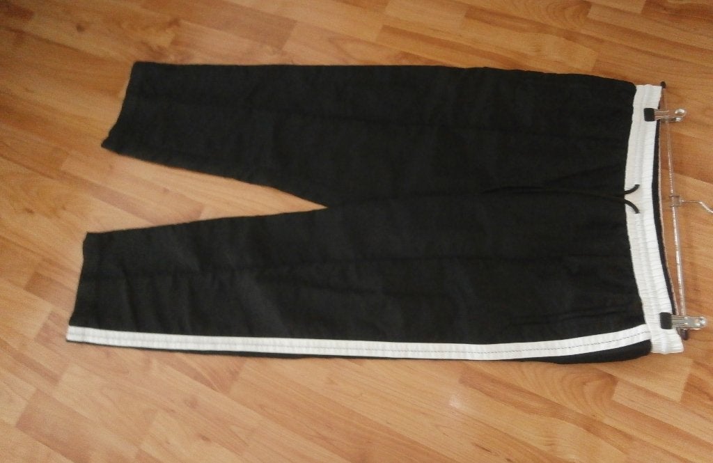 Fijne Zara broek mt M zwart met witte zijstreep lichte glans, Maat 38/40 (M), Ophalen of Verzenden, Zo goed als nieuw, Lang