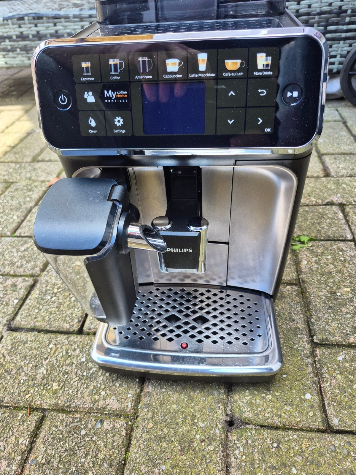 Philips lattego 5447 bonen koffiemachine in nette staat, Koffiemachine, Ophalen of Verzenden, Zo goed als nieuw, 4 tot 10 kopjes