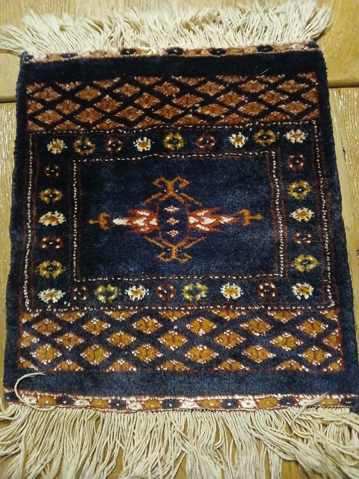 Handgeknoopt tapijtje - Donkerblauw met Oosters patroon, Huis en Inrichting, Minder dan 50 cm, Blauw, Minder dan 50 cm, Ophalen of Verzenden