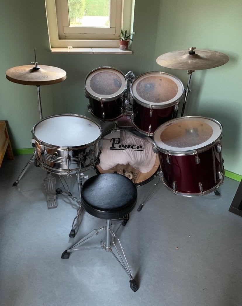 Peace Drumstel - Compleet met bekkens en kruk, Muziek en Instrumenten, Ophalen, Gebruikt, Overige merken