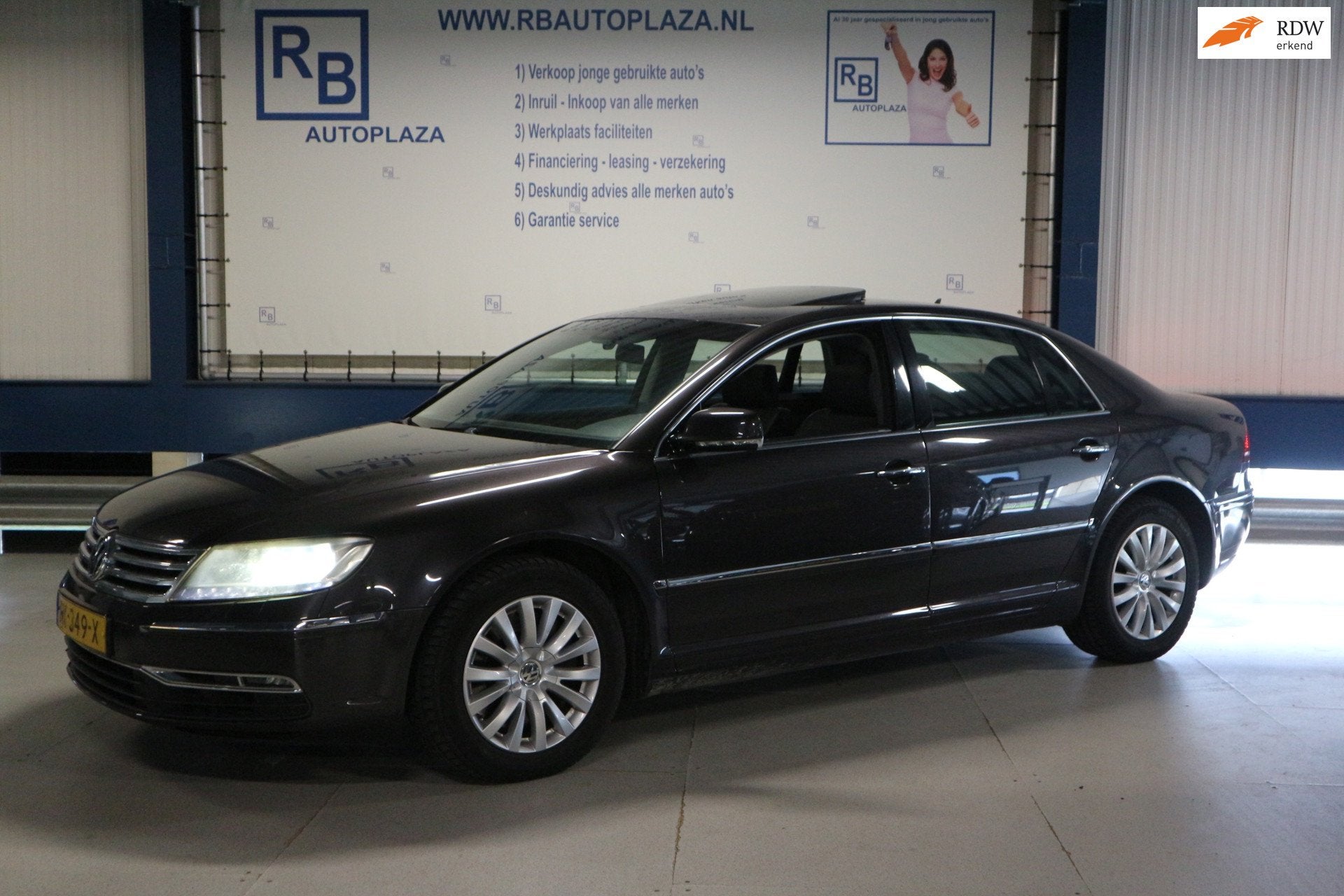 Volkswagen Phaeton 3.0 TDI 5p / SCHUIFDAK / A KWALITEIT ! !, Auto's, Automaat, Euro 5, Gebruikt, Bruin