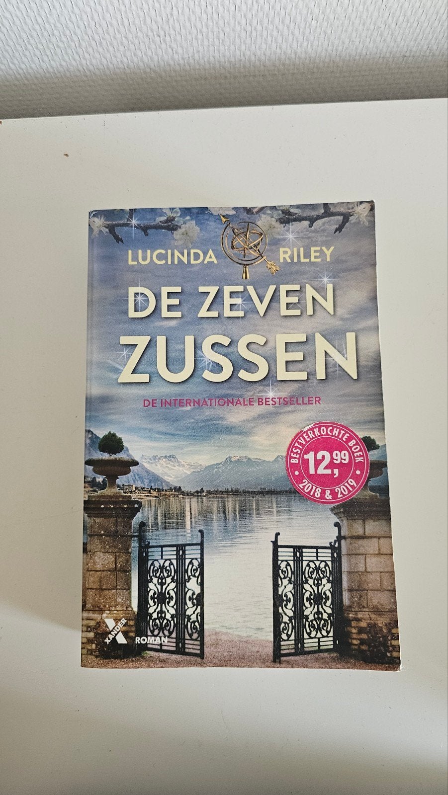 De Zeven Zussen - Lucinda Riley (Internationale Bestseller), Ophalen of Verzenden, Gelezen, Lucinda Riley, Nederland