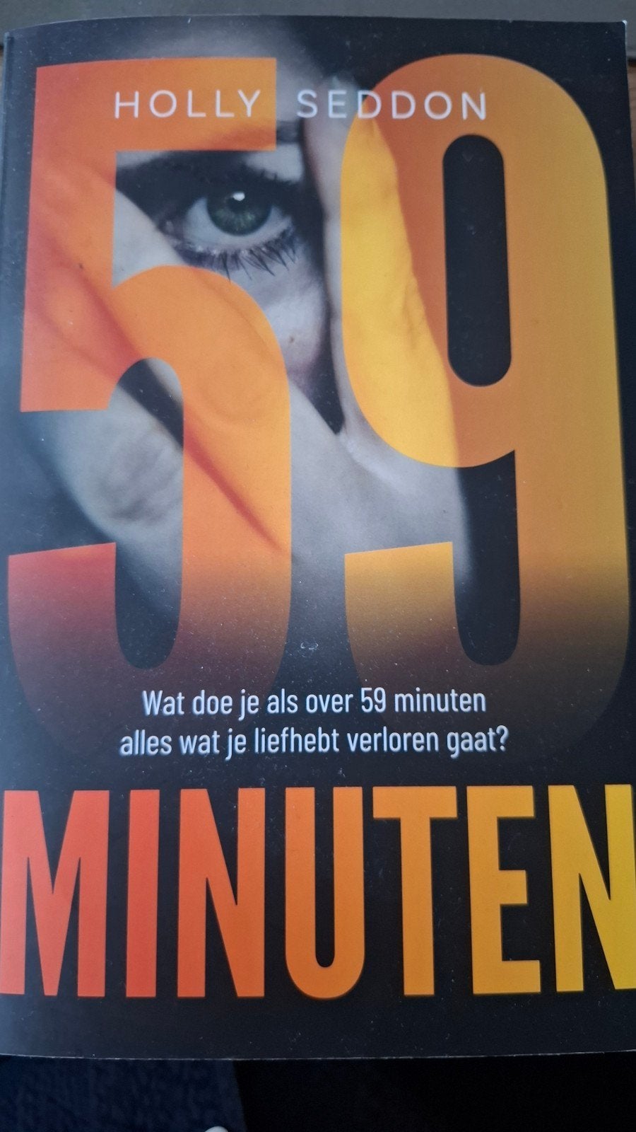 Holly Seddon - 59 minuten, Ophalen of Verzenden, Zo goed als nieuw, Holly Seddon