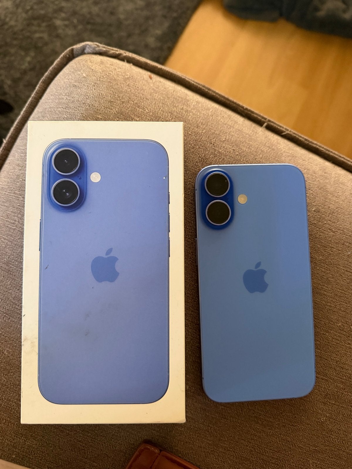 iPhone 16 Lila - Zo goed als nieuw