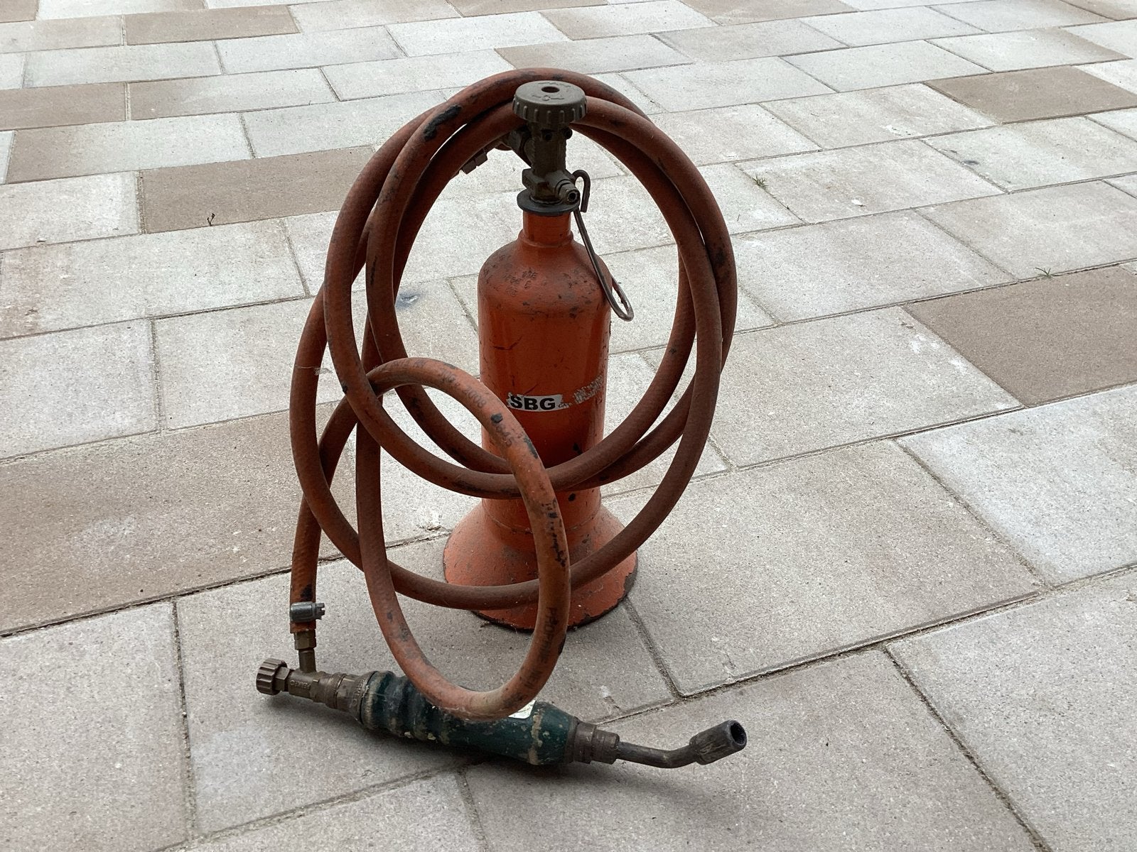 Gasbrander met slang en gasfles, Ophalen, Gebruikt