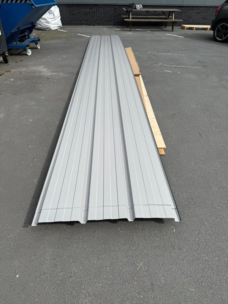 Dakplaten dik 7 meter lang 6 stuks liggen, Doe-het-zelf en Verbouw, Dakpannen en Dakbedekking, Zwart, Nieuw, 15 m² of meer, Metaal