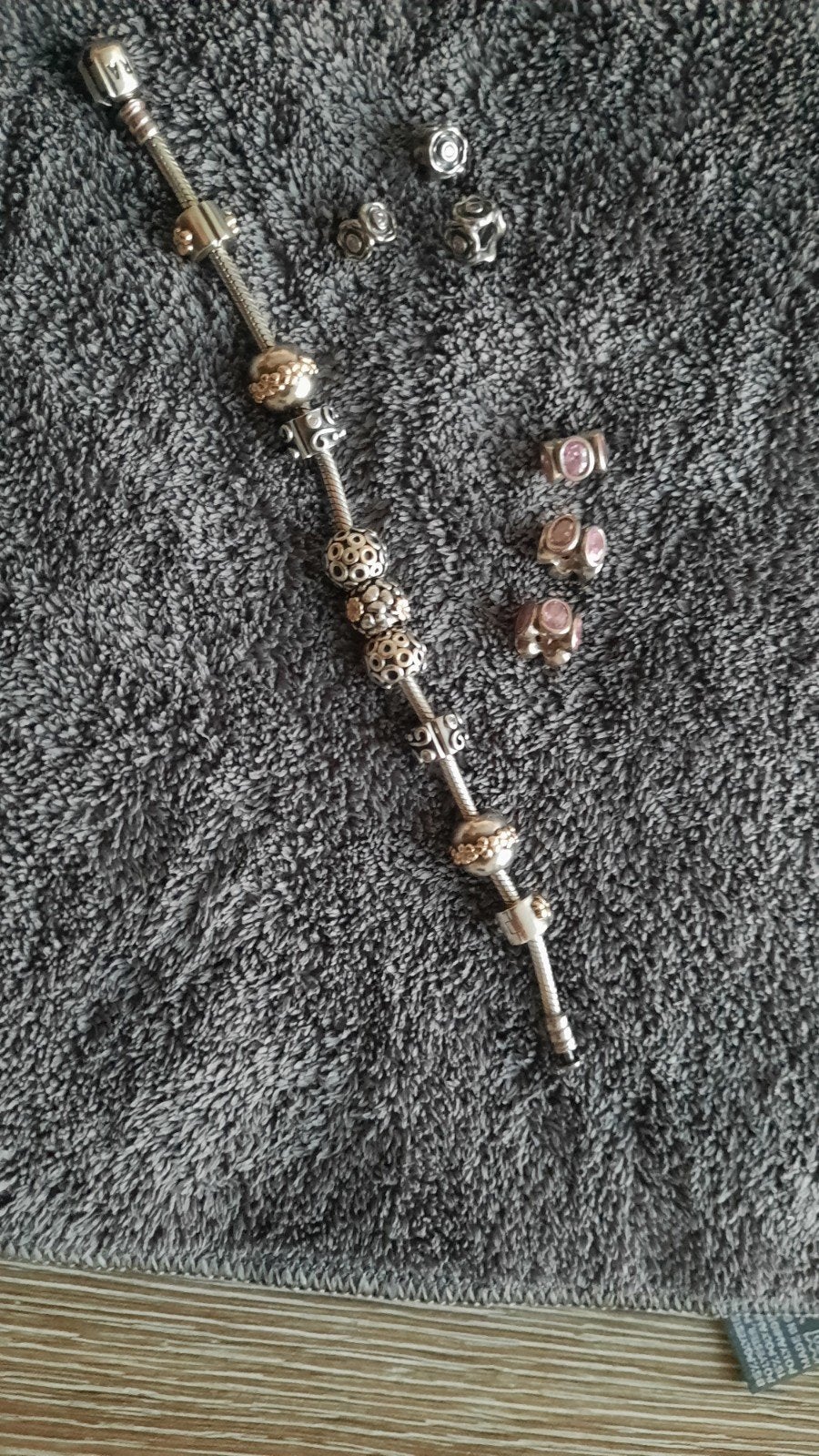 Pandora armband 19 cm zilver met bedels, Ophalen, Pandora, Zo goed als nieuw, 4 bedels of meer