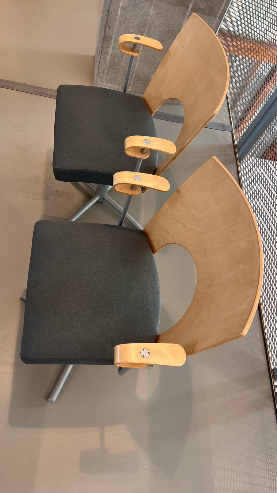 Kantoorstoelen Kinnarps, Huis en Inrichting, Stoelen, Ophalen, Zo goed als nieuw, Eén