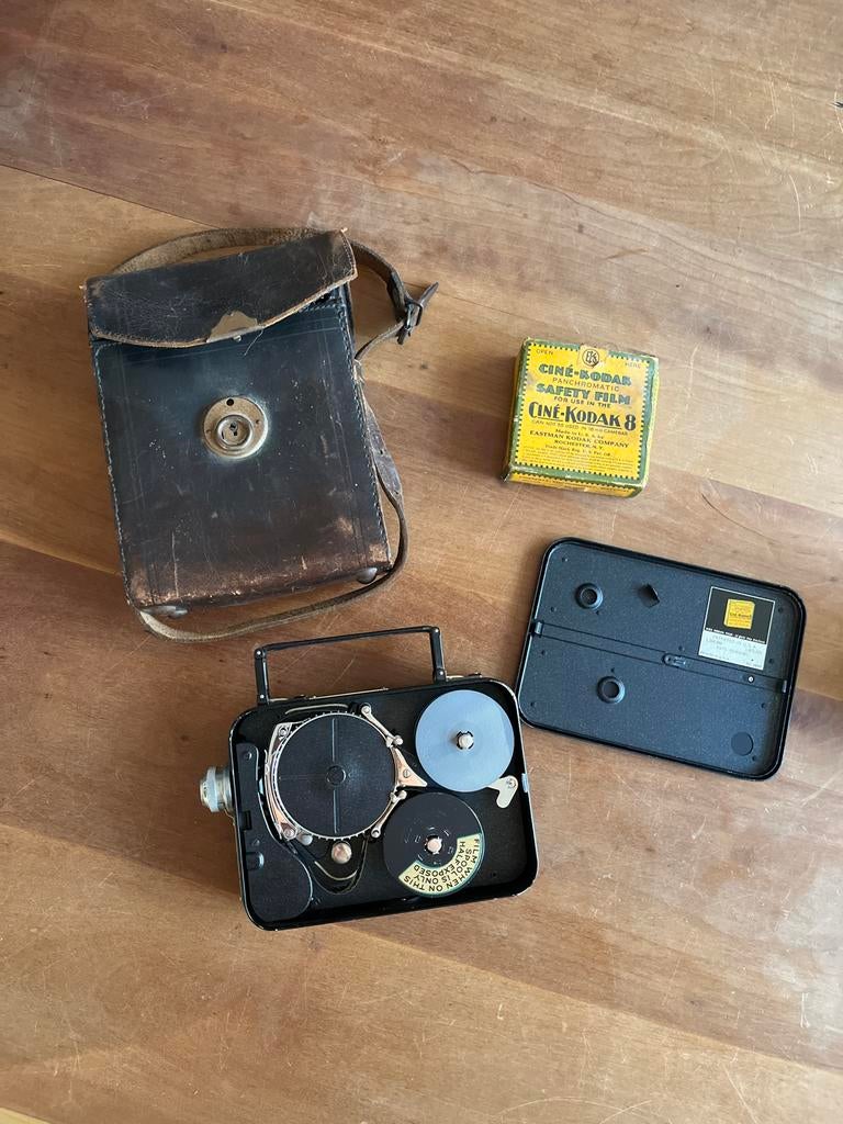 Vintage Kodak Cine-Kodak model 25 8mm Camera met tas, Ophalen of Verzenden, 8mm, Camera
