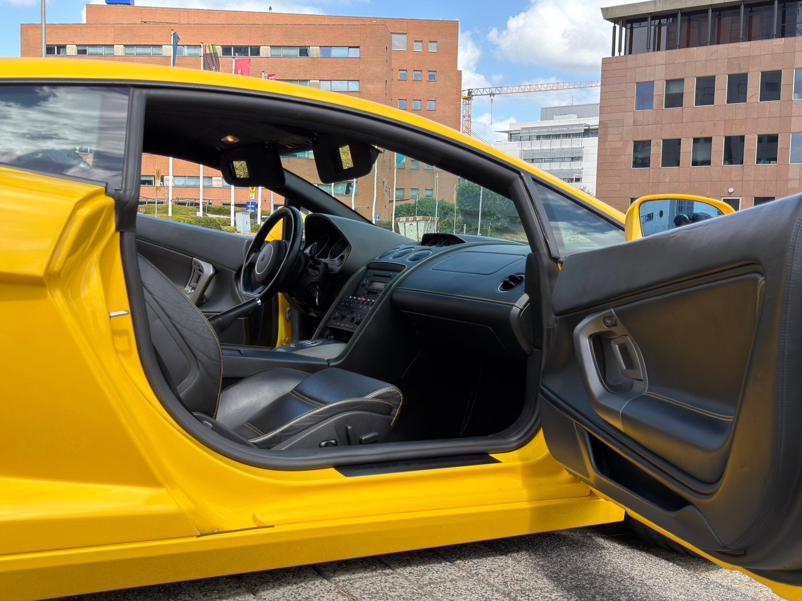 Lamborghini Gallardo Coupé 5.0 V10 4WD 500PK+ Geel 19” NAP !, Auto's, Lamborghini, Automaat, Zwart, 501 pk, Automatische klimaatregeling