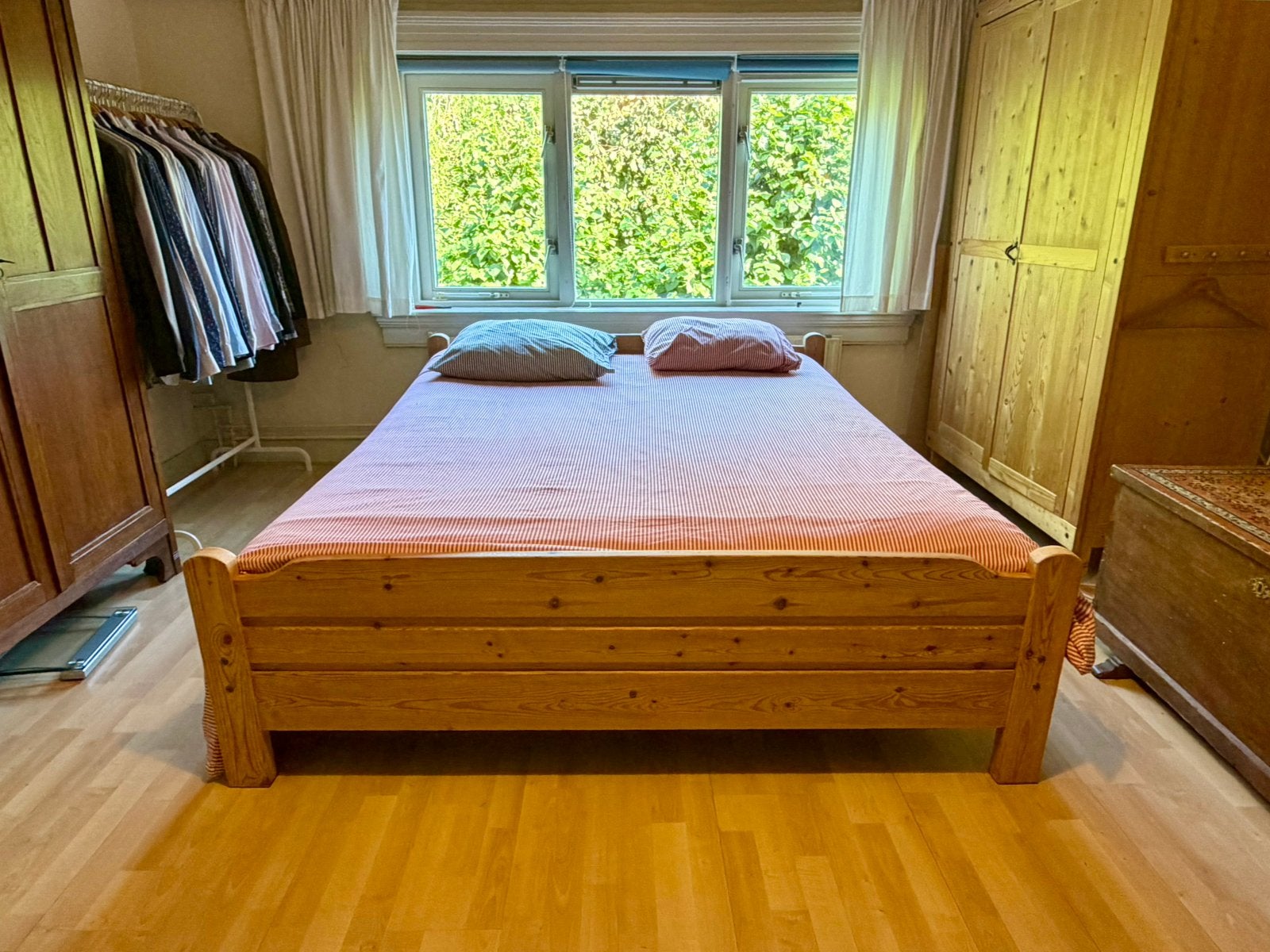 Tweepersoons grenen bed  incl, twee auping spiralen, Ophalen, Gebruikt, Tweepersoons