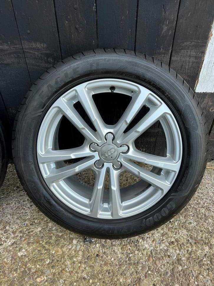 Originele Audi s-line Q3 velgen 5x112 goodyear zomer 18? set, Auto-onderdelen, Banden en Velgen, Niet ingevuld, 18 inch, Gebruikt