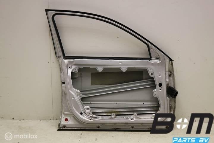 Portier links voor VW Passat 3BG Variant LA7W 3B4831051BE, Gebruikt