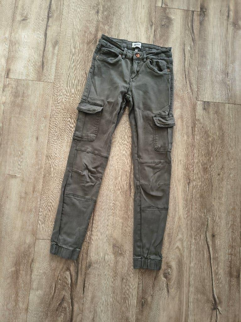 Stoere groene cargo pants van Only, maat XS. Broek 34-32., Only, Onb, Ophalen of Verzenden, Onb