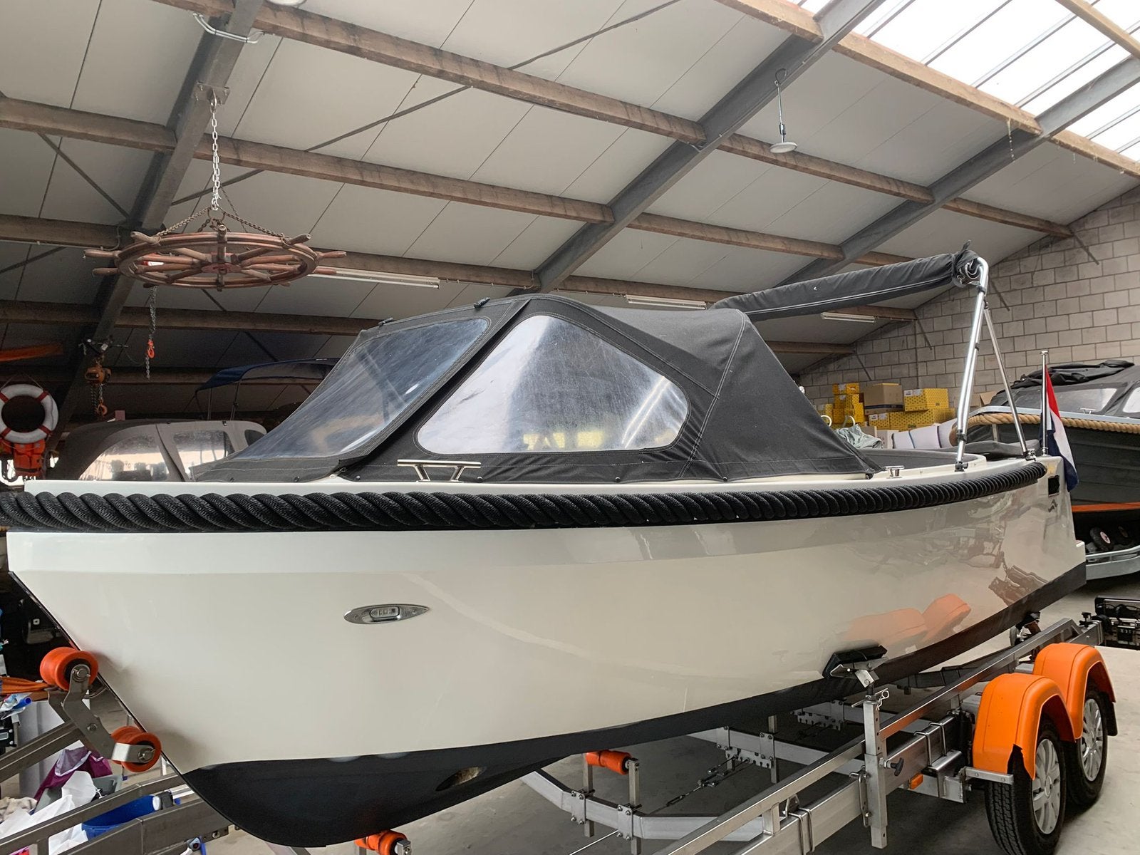 Mooie sloep van Meersloep 600 te koop.20 pk,4t &boegschroef., Ophalen, Meersloep, Zo goed als nieuw, Antifouling