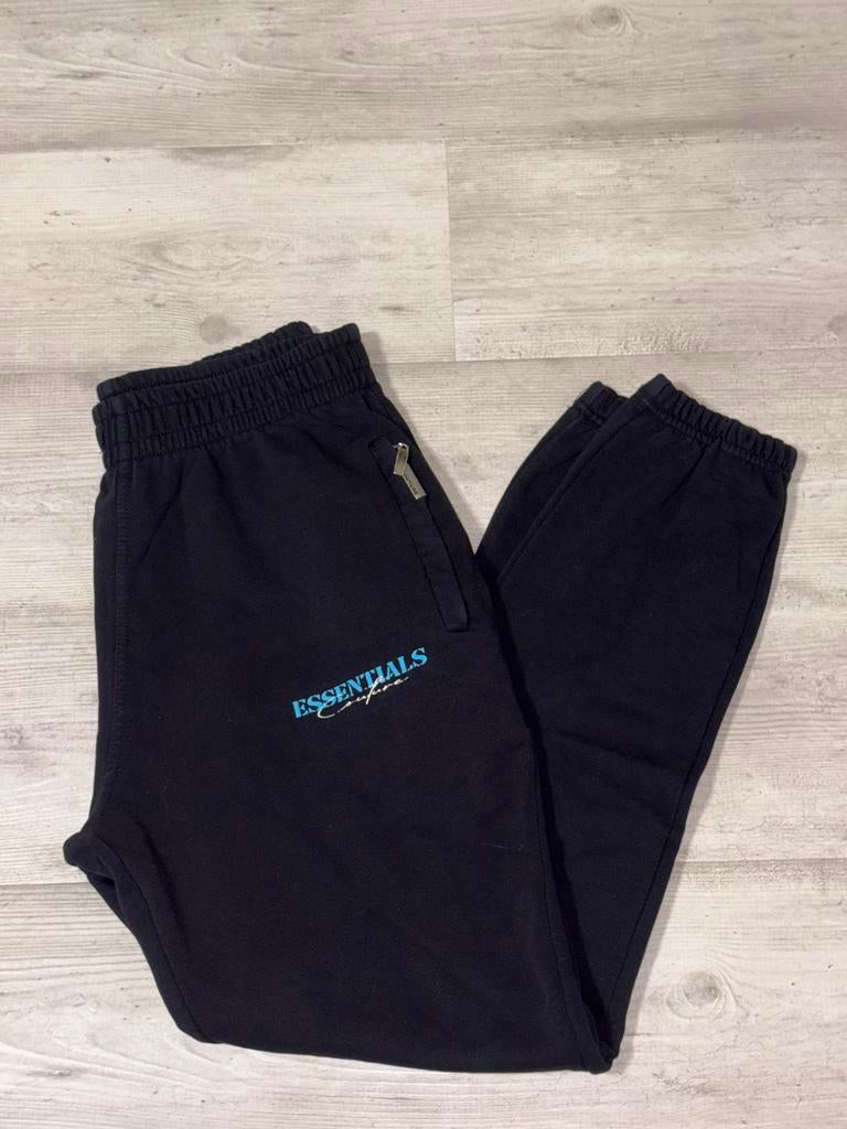 Essentials jogings broek, Kleding | Dames, Verzenden, Zo goed als nieuw, Zwart, Overige typen