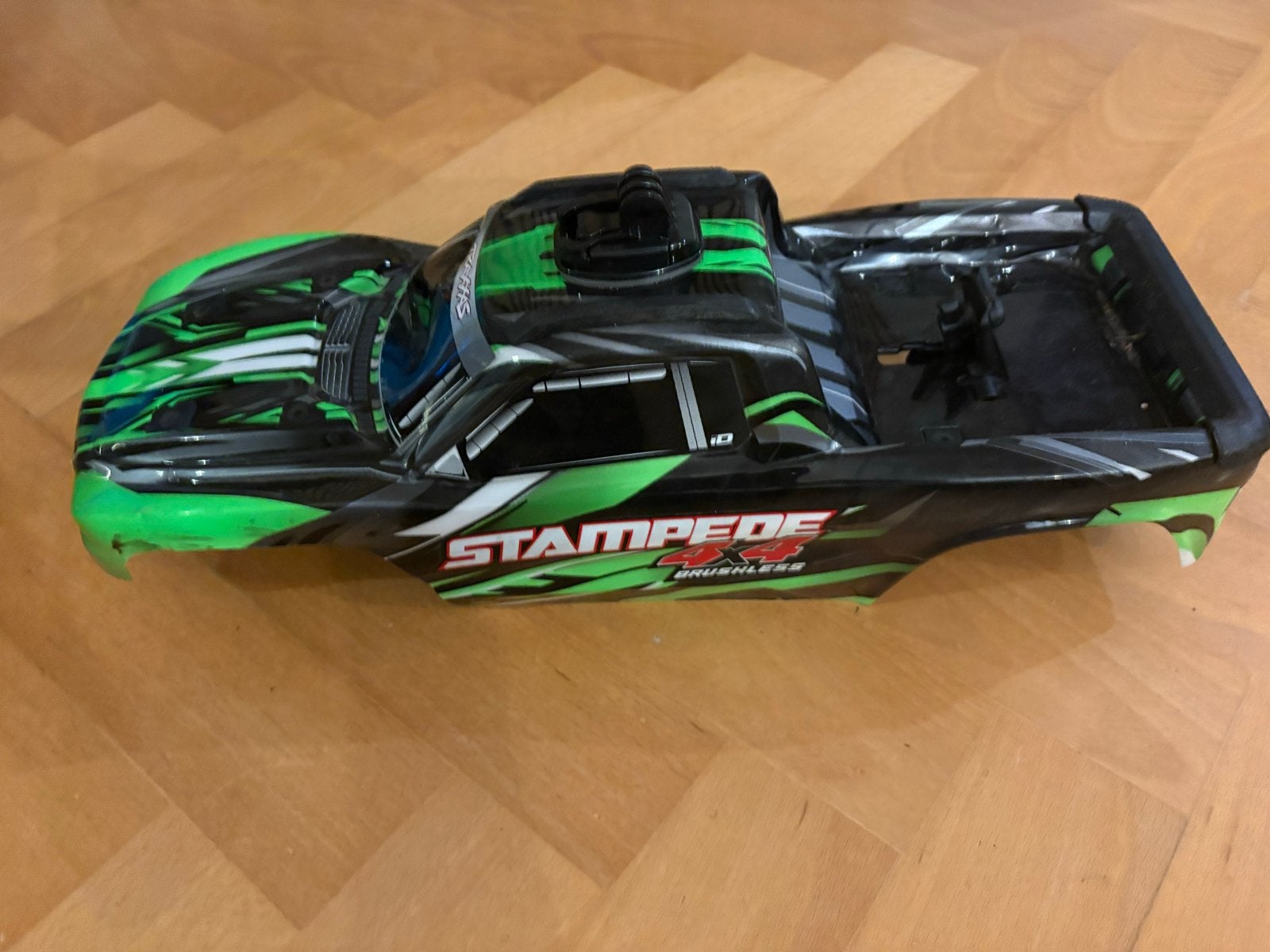 Traxxas Stampede 4x4 Brushless RC Auto met Accu's en Lader, Elektro, Gebruikt, Auto offroad, Ophalen of Verzenden