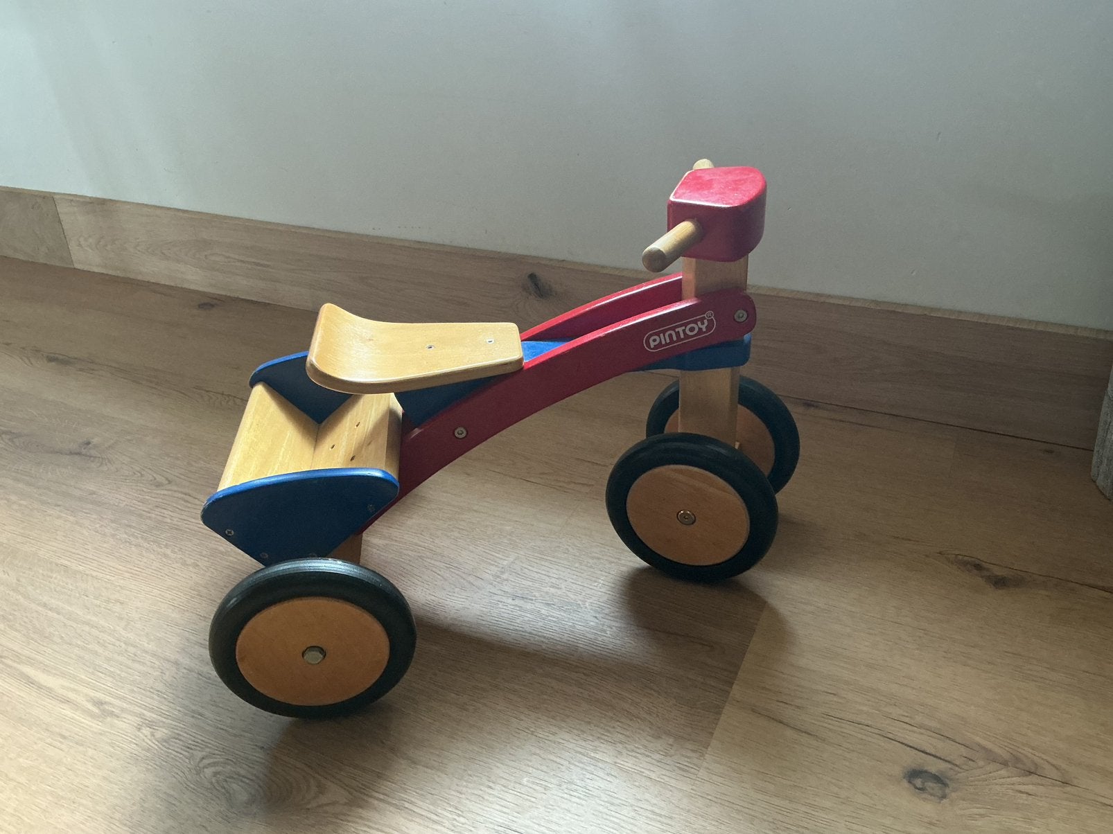 Leuke houten driewieler van Pintoy, Kinderen en Baby's, Ophalen of Verzenden, Gebruikt