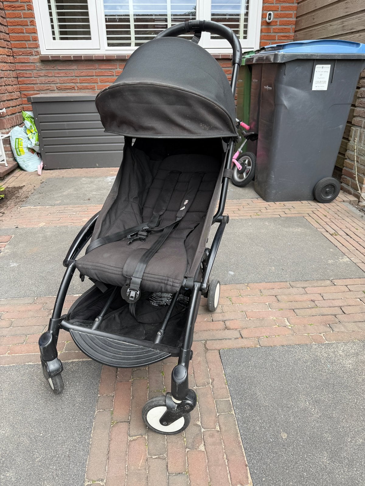 Yoyo buggy, Ophalen, Zo goed als nieuw, Zonnekap