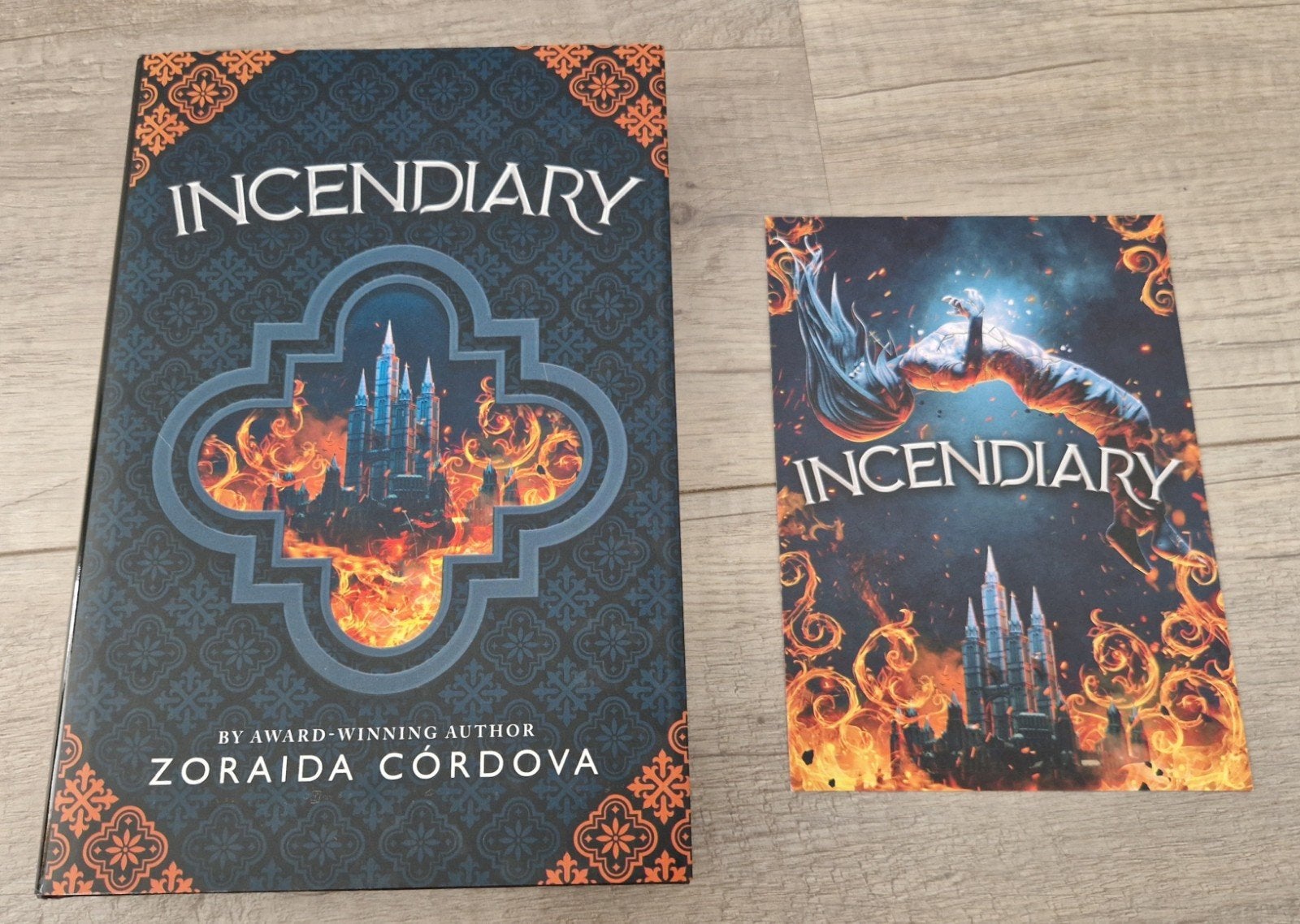 Owlcrate boek zoraida cordova incendiary gesigneerd engels, Boeken, Ophalen of Verzenden, Zo goed als nieuw