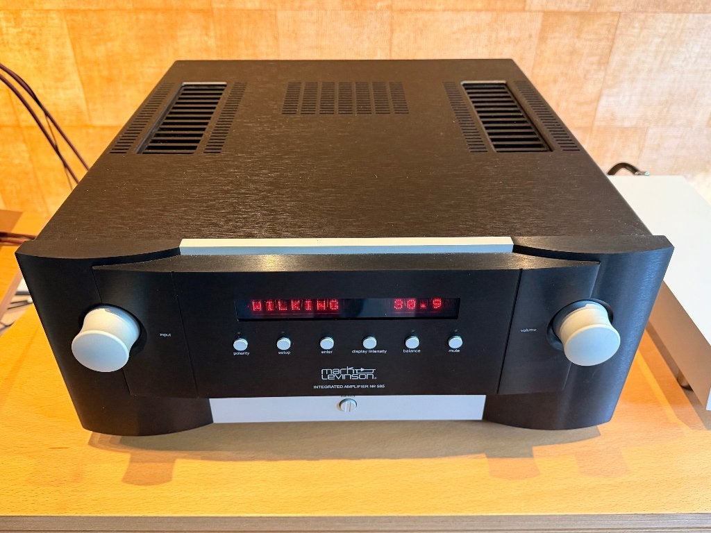 Mark Levinson no585 - geintegreerde versterker, Info@marklevinson.com, Amp 1, Mark Levinson, Zo goed als nieuw